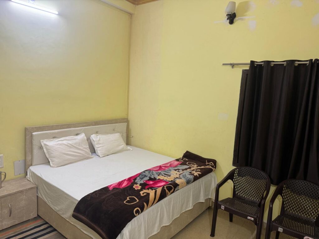 Peaceful Stay with Easy Access to Naimisharanya Temples