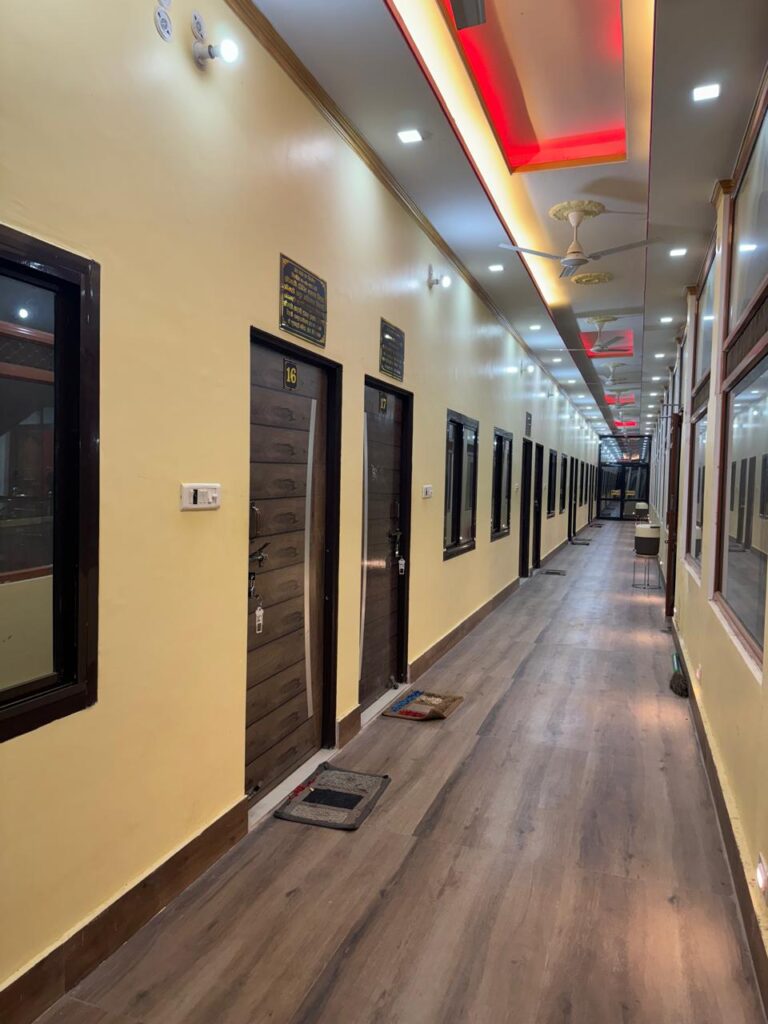 Hotel Near Sri Sut Gaddi Mandir