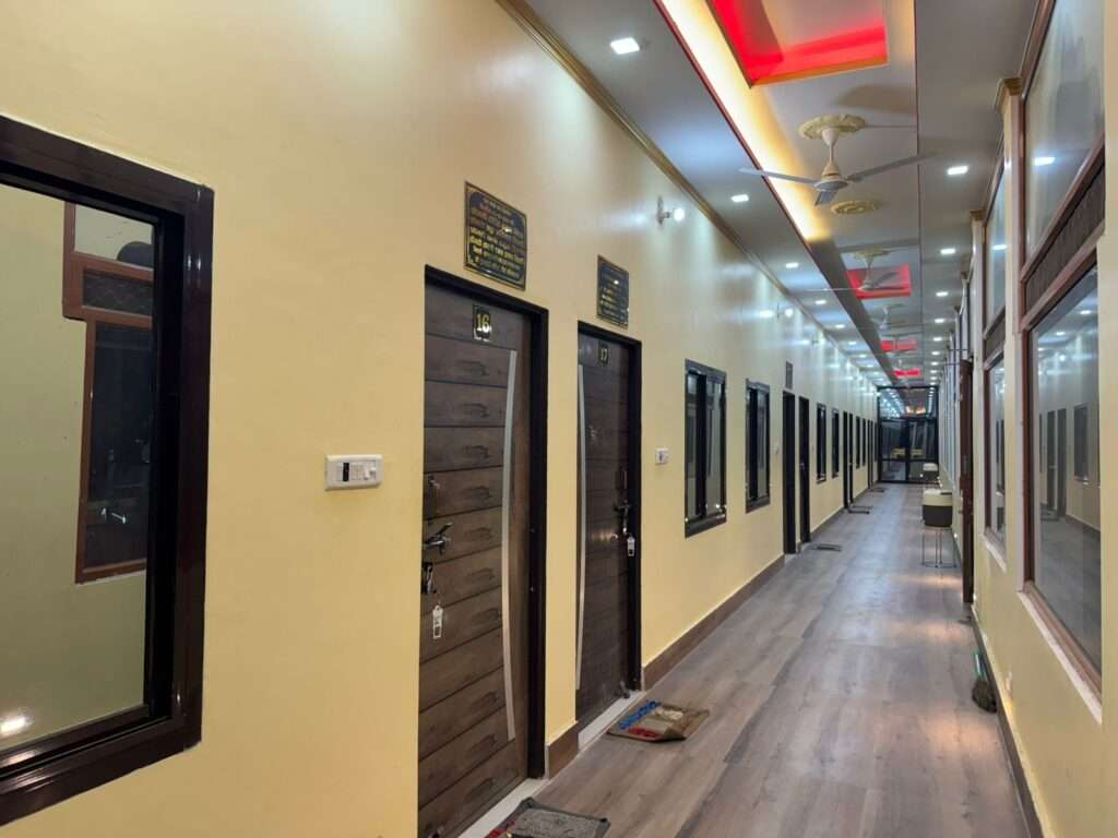 Best Hotel in Naimisharanya Sitapur Near Chakra Teerth