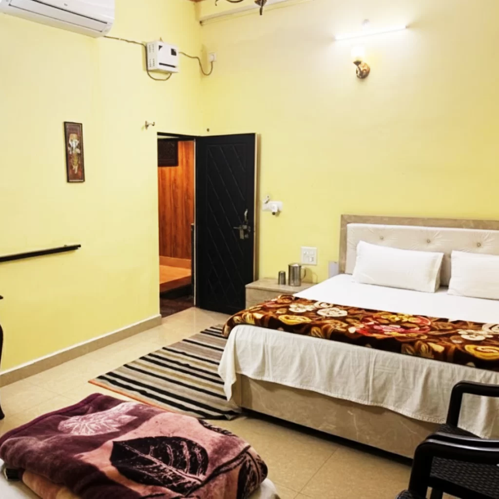budget hotel in naimisharanya